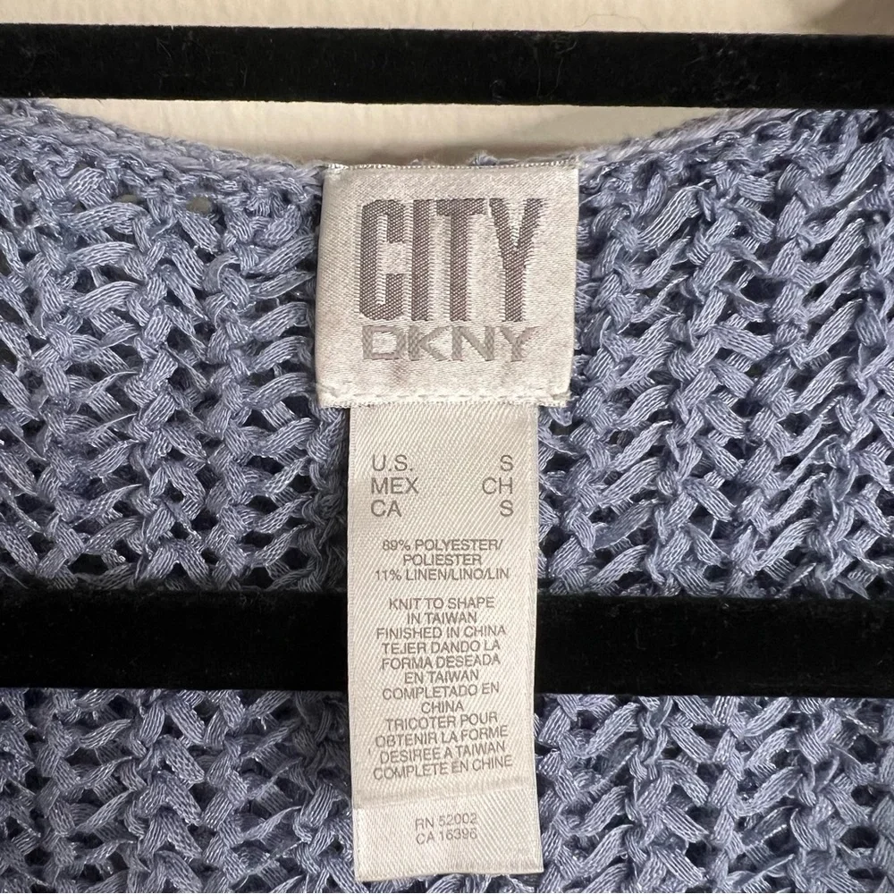 HP 🎉🎉 Y2k DKNY Crocheted Hooded Top - Picture 7 of 7